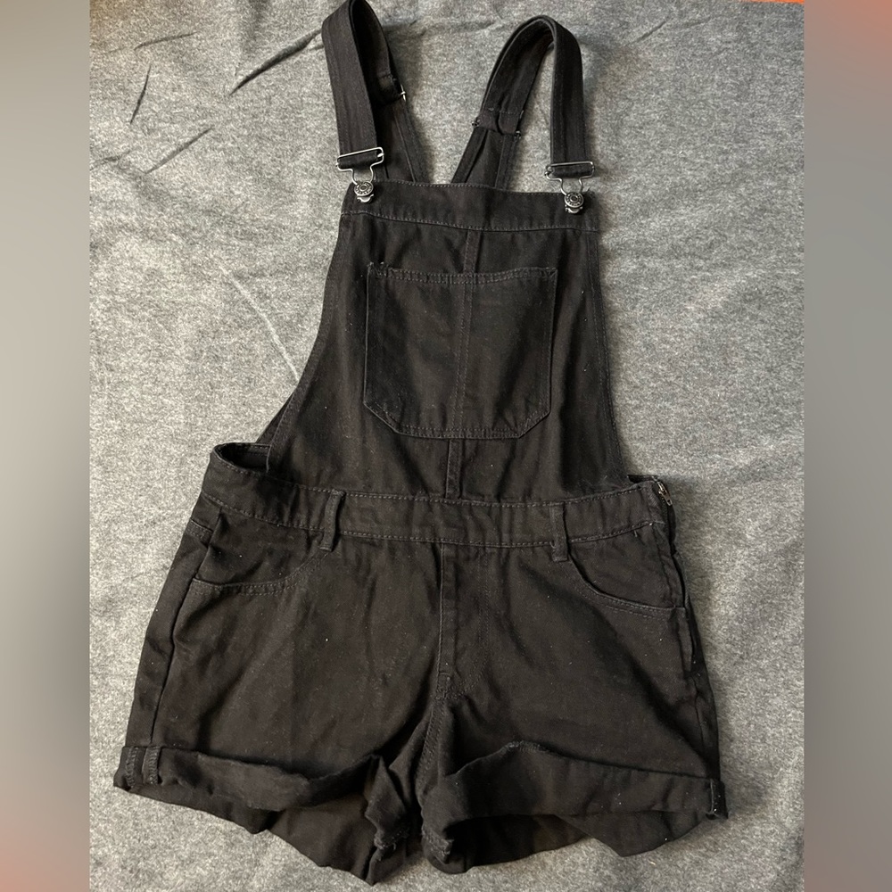 Pull & Bear Black Denim Overall-Shorts
